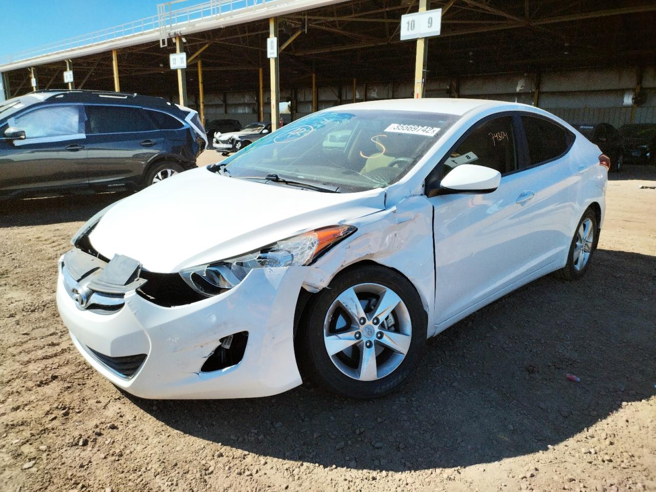 Photo 2 from auction – 2012 HYUNDAI ELANTRA GL with VIN 5NPDH4AE8CH114136