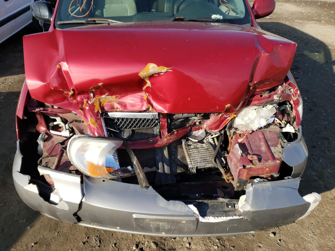 Photo 7 from auction – 2005 KIA SEDONA EX with VIN KNDUP132756705074