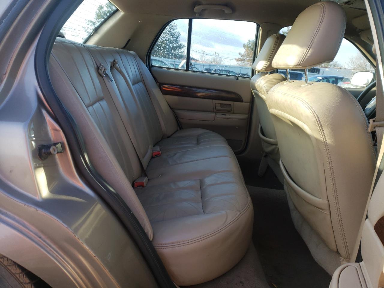Photo 6 from auction – 2003 MERCURY GRAND MARQ with VIN 2MEFM75W33X684874