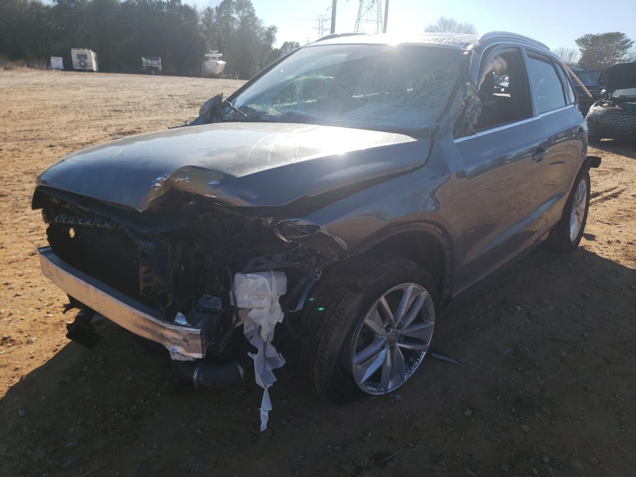 Photo 2 from auction – 2016 AUDI Q3 PREMIUM with VIN WA1EFCFS5GR019285
