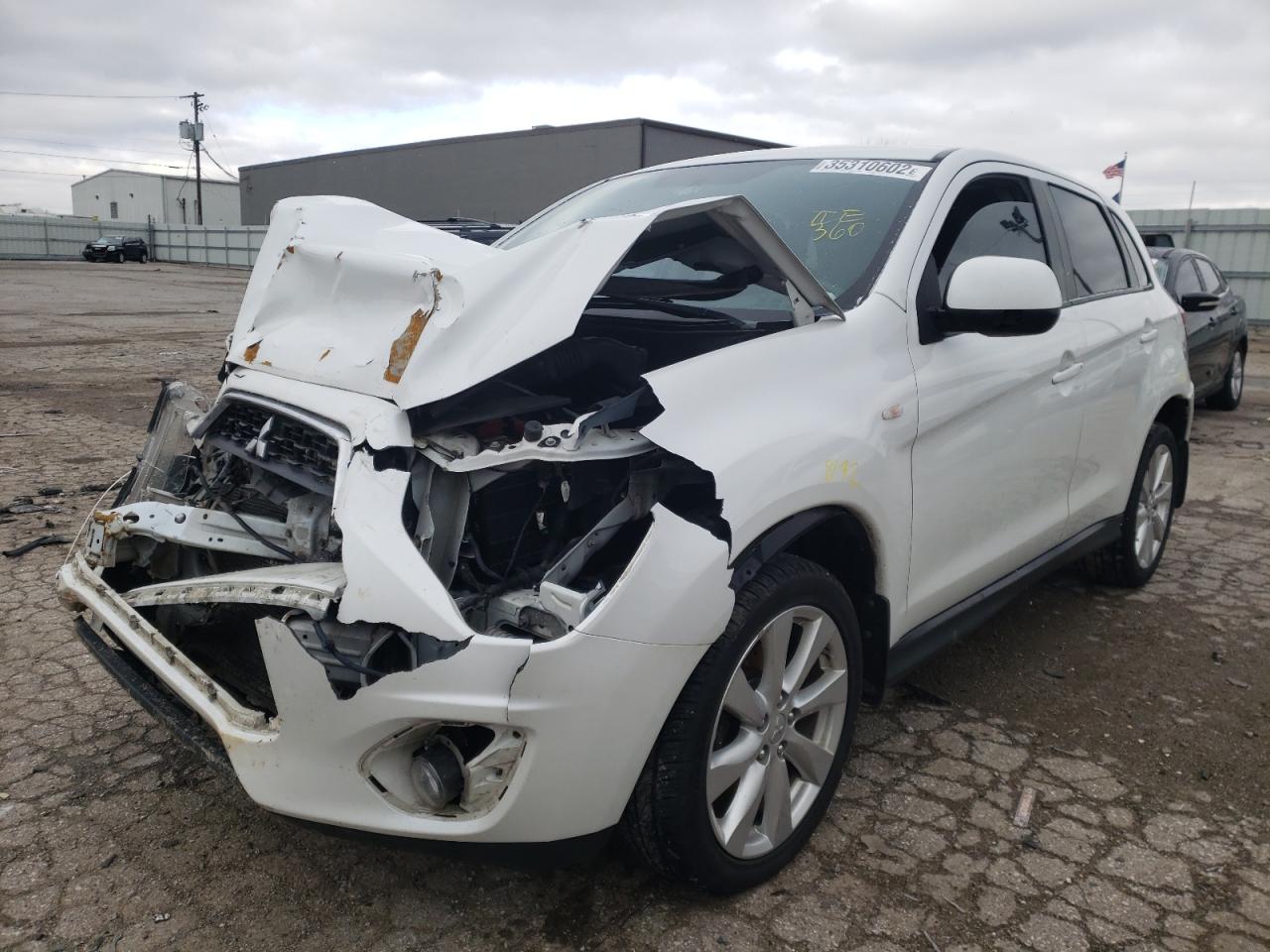 Photo 2 from auction – 2014 MITSUBISHI OUTLANDER with VIN 4A4AP3AU3EE027053