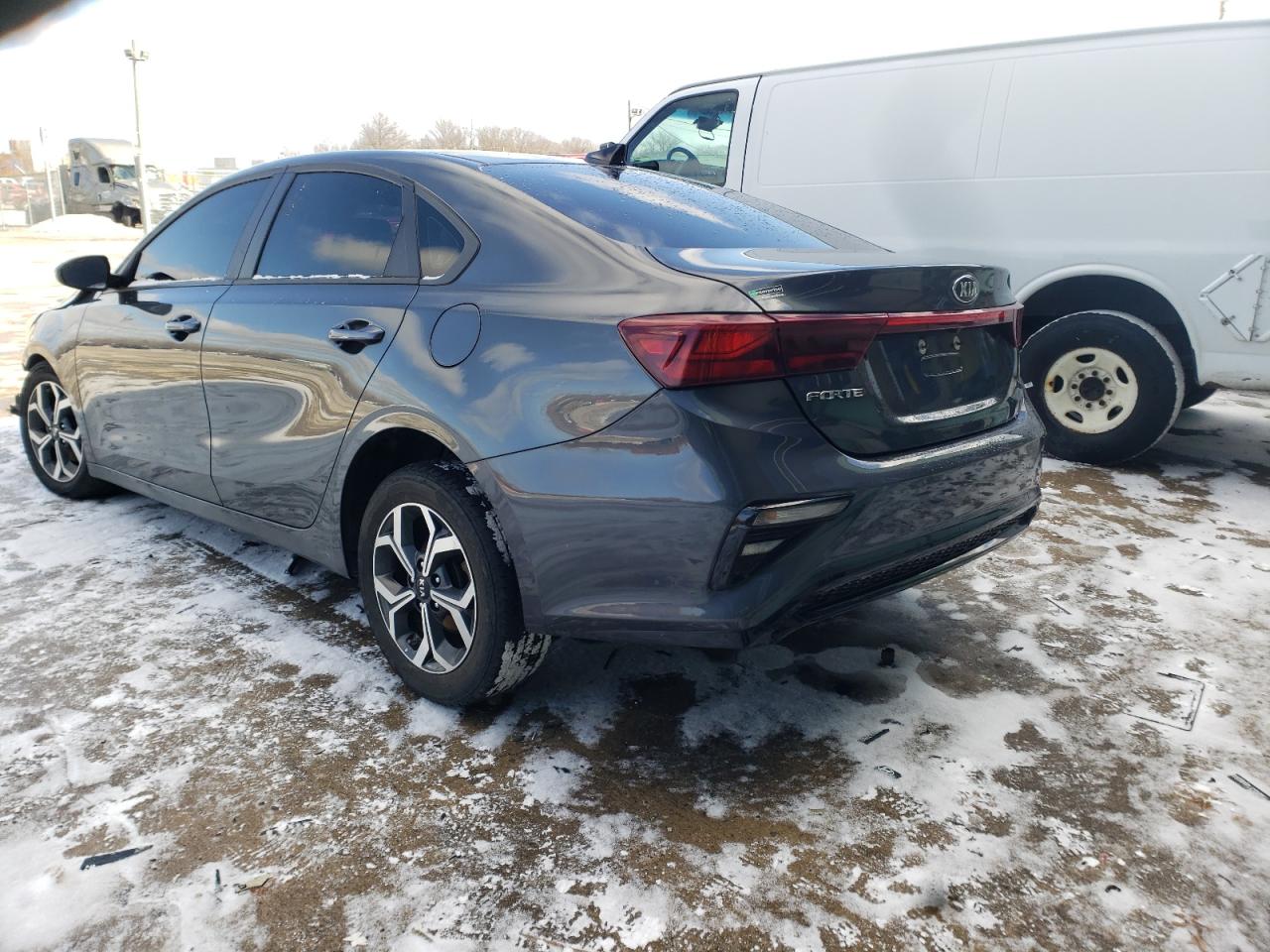 Photo 3 from auction – 2019 KIA FORTE FE with VIN 3KPF24AD4KE006908
