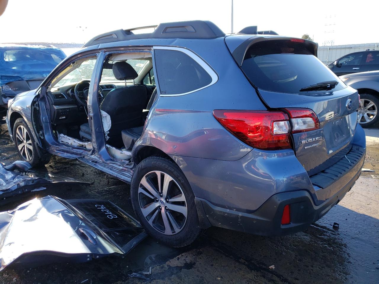 Photo 3 from auction – 2018 SUBARU OUTBACK 3. with VIN 4S4BSENC1J3310608