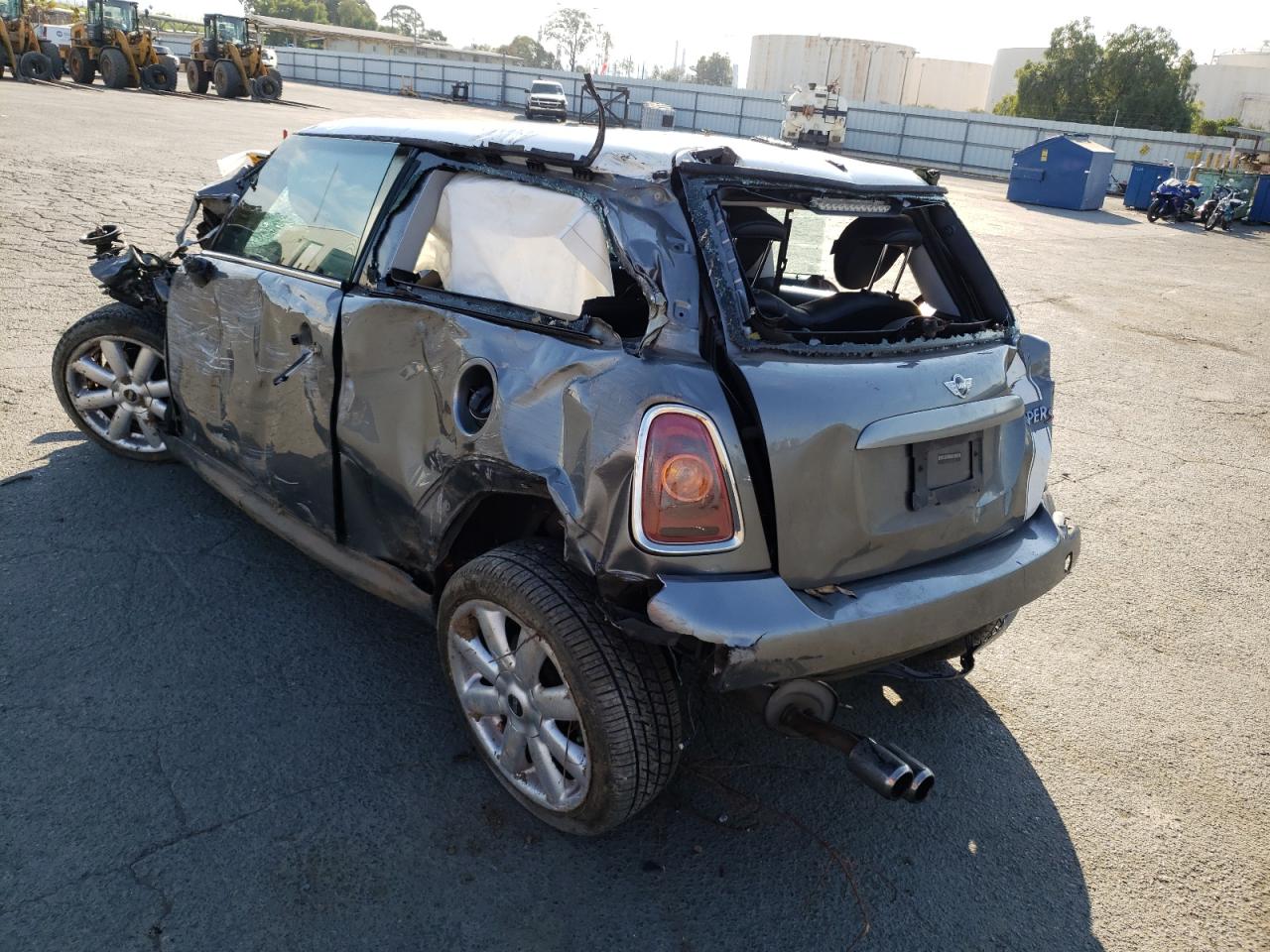 Photo 10 from auction – 2008 MINI COOPER S with VIN WMWMF73568TV39004