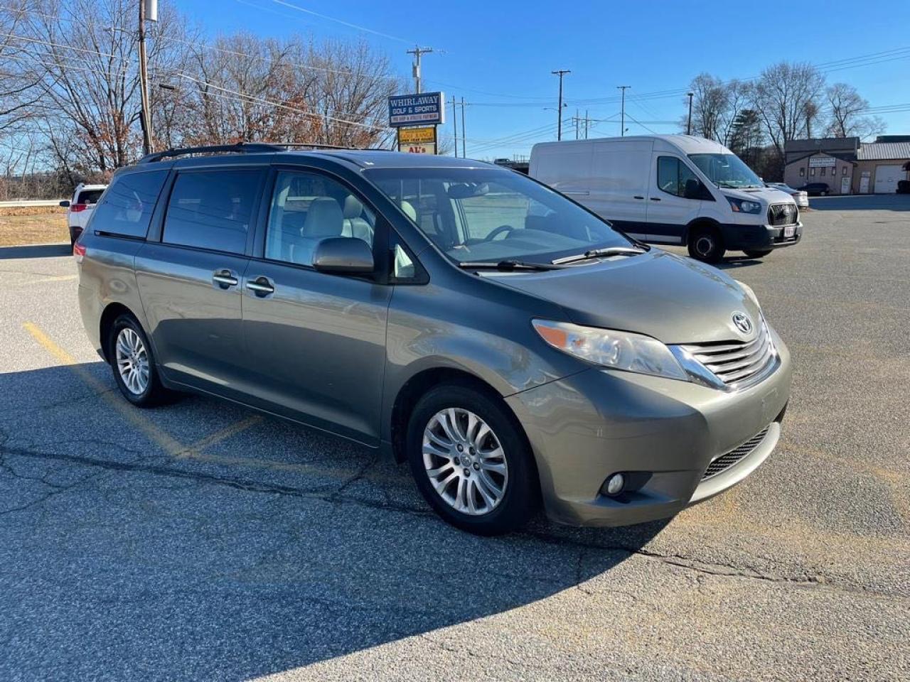 Photo 1 from auction – 2012 TOYOTA SIENNA XLE with VIN 5TDYK3DC0CS181640