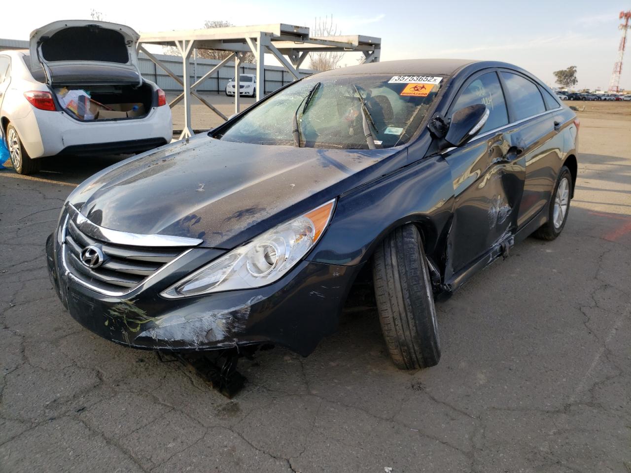 Photo 2 from auction – 2014 HYUNDAI SONATA GLS with VIN 5NPEB4AC5EH864262