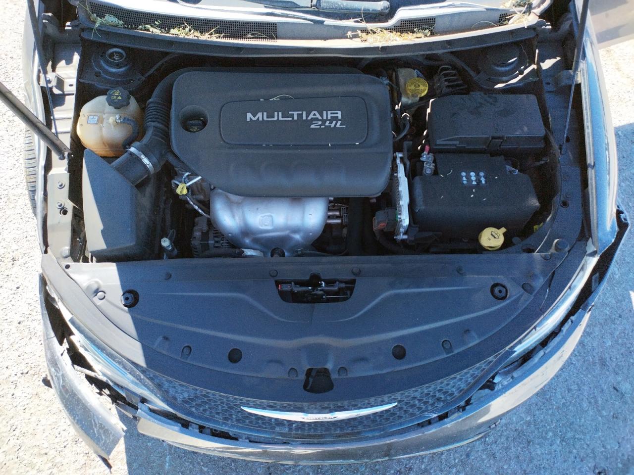 Photo 7 from auction – 2016 CHRYSLER 200 S with VIN 1C3CCCBB3GN129369