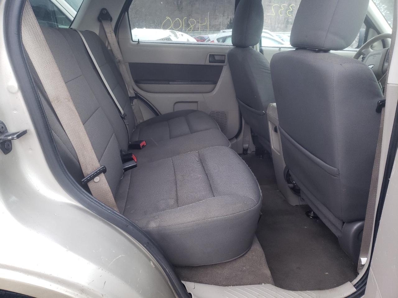 Photo 6 from auction – 2010 FORD ESCAPE XLT with VIN 1FMCU9DG5AKA43912