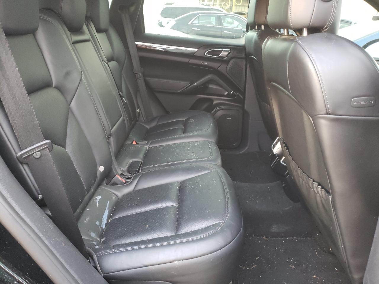 Photo 18 from auction – 2016 PORSCHE CAYENNE with VIN WP1AA2A2XGLA00849