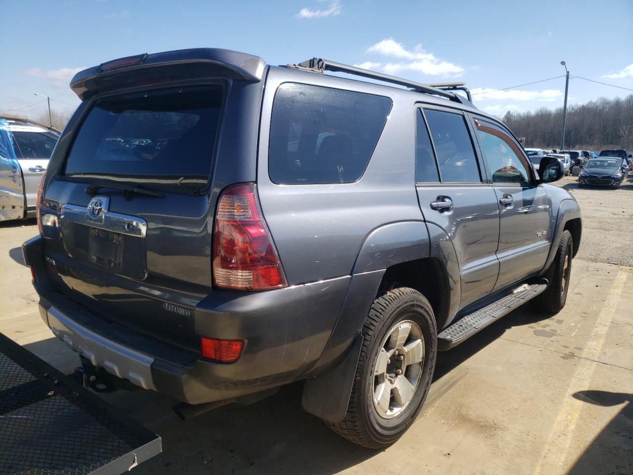Photo 4 from auction – 2003 TOYOTA 4RUNNER SR with VIN JTEBT14R430027636