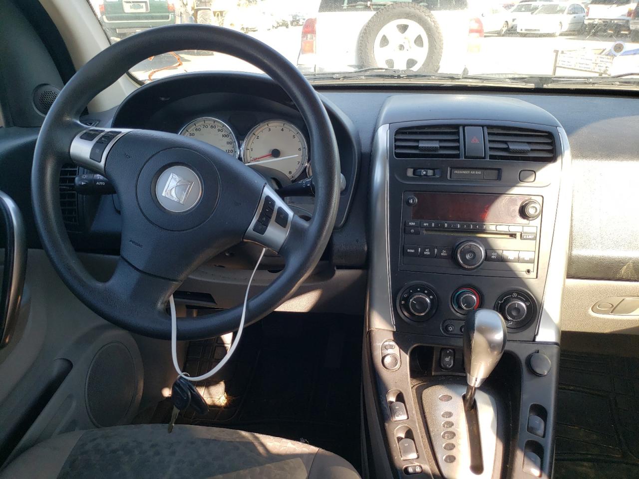 Photo 9 from auction – 2006 SATURN VUE with VIN 5GZCZ33D16S828458