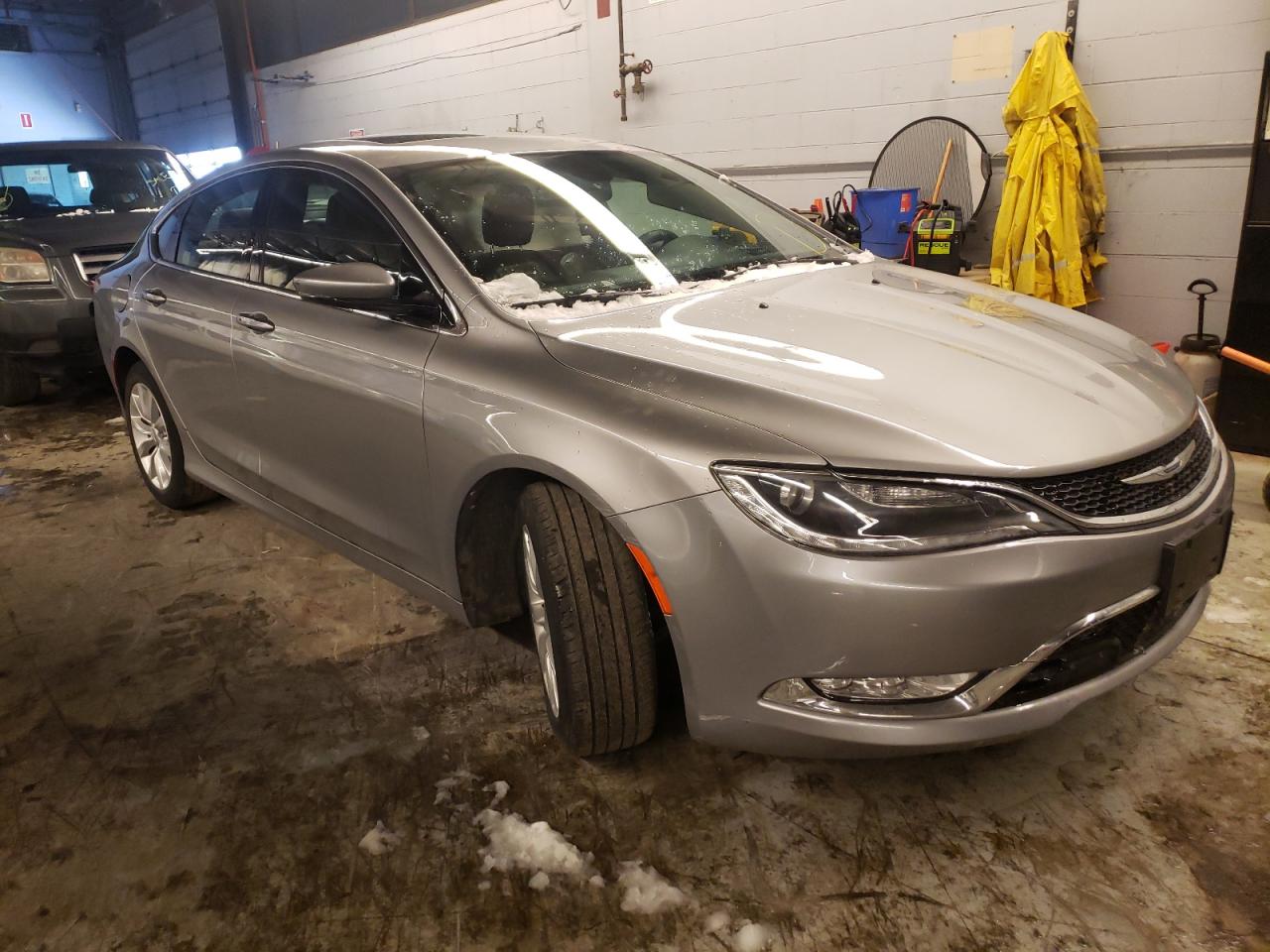 CHRYSLER 200 C 2015 with VIN 1C3CCCCB2FN633716 - Photo from auction