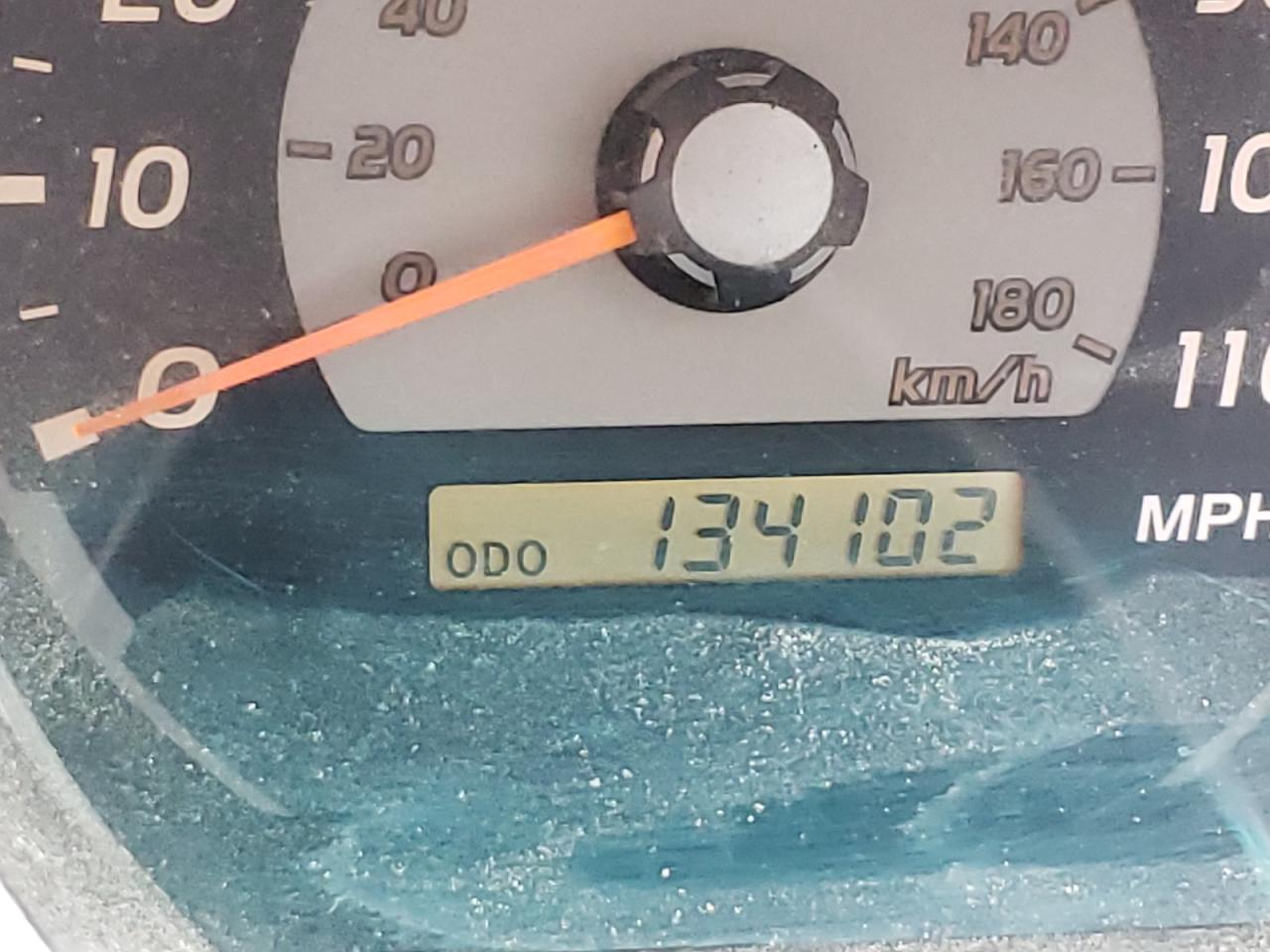 Photo 8 from auction – 2004 TOYOTA 4RUNNER SR with VIN JTEBU14R148018103