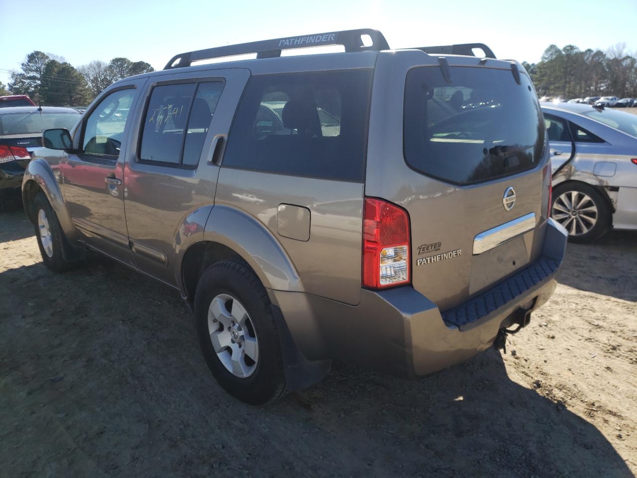 Photo 3 from auction – 2006 NISSAN PATHFINDER with VIN 5N1AR18UX6C615696