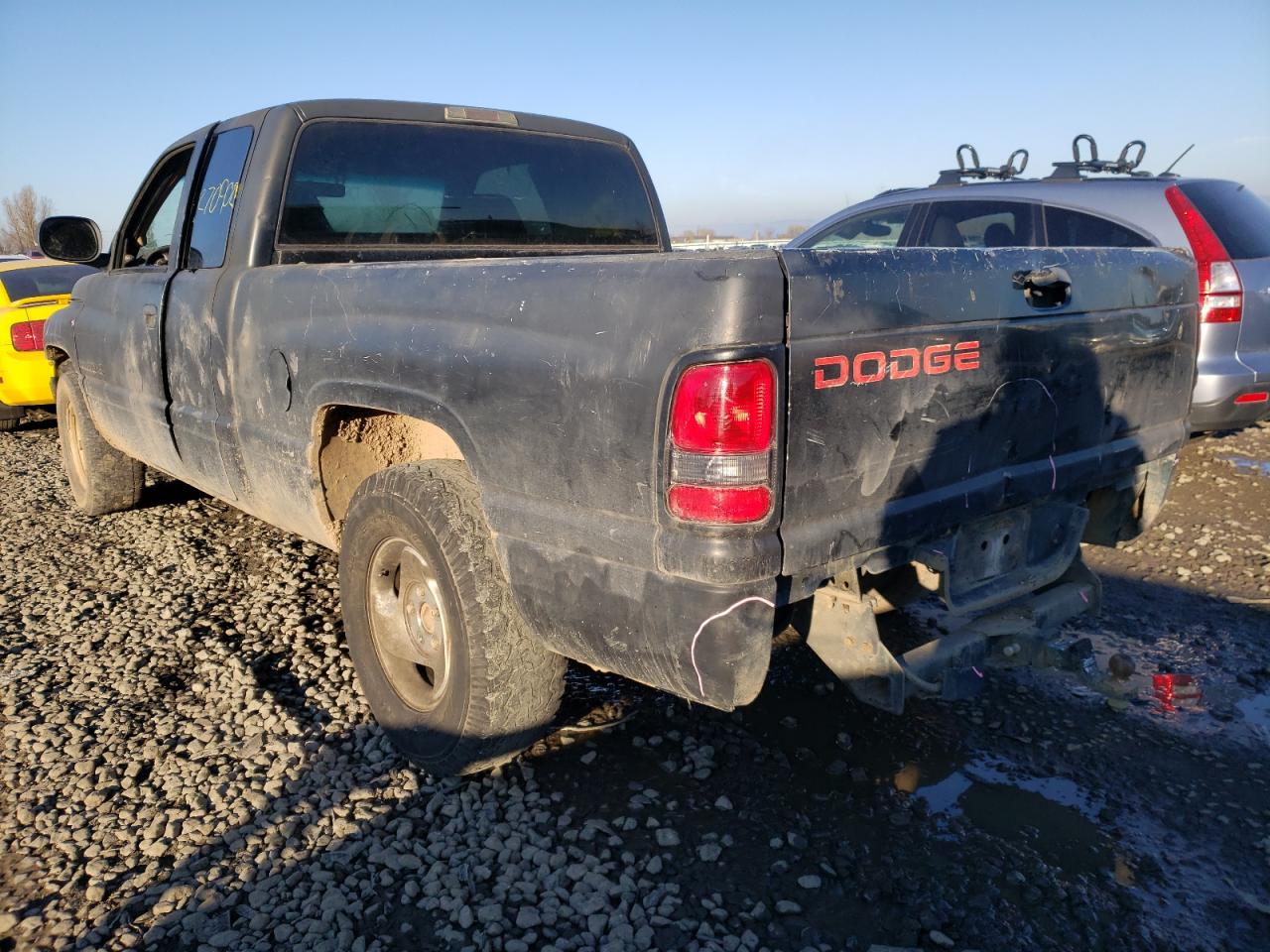 Photo 3 from auction – 1998 DODGE RAM 1500 with VIN 1B7HC13Y4WJ222870