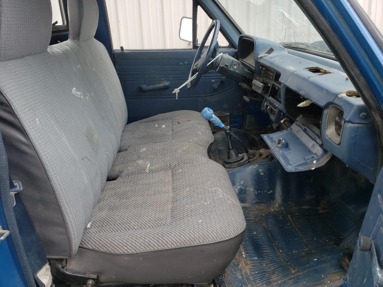 Photo 5 from auction – 1981 TOYOTA PICKUP RN4 with VIN JT4RN48D8B0012567