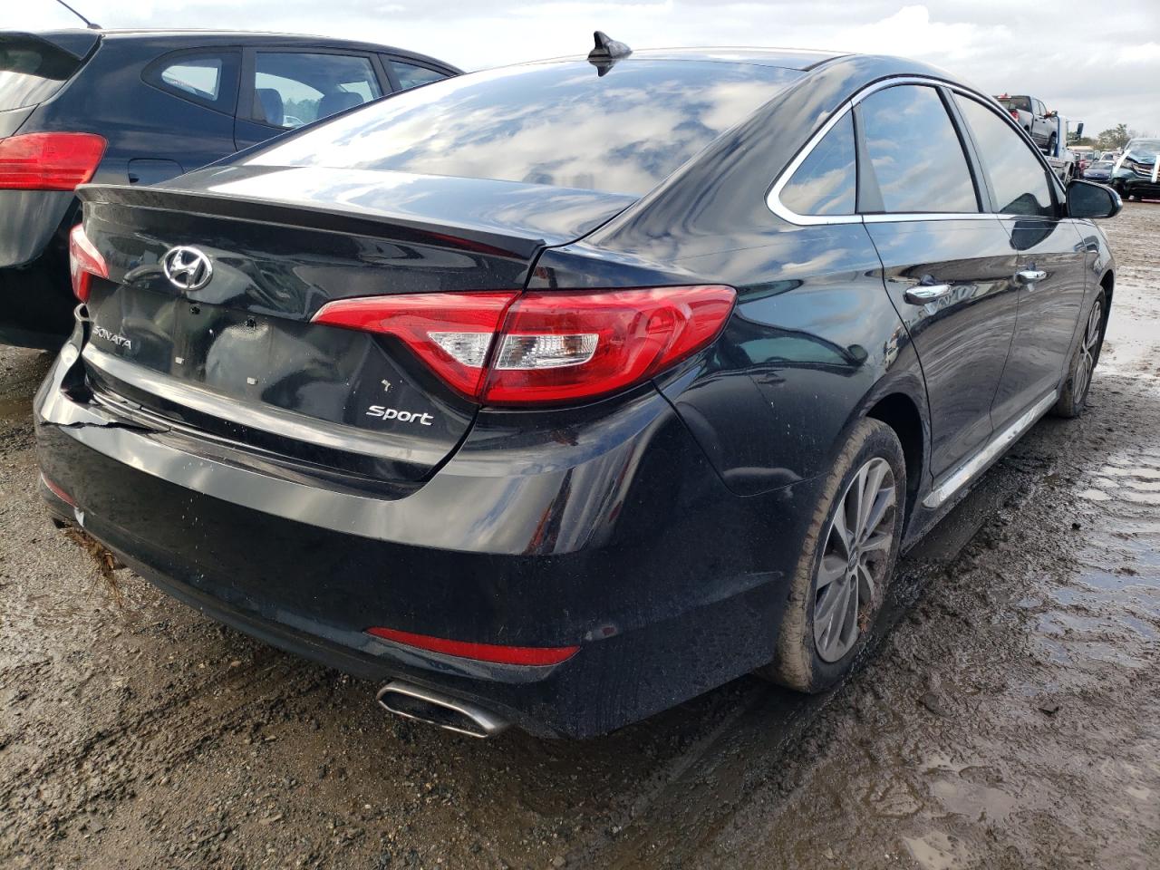 Photo 4 from auction – 2015 HYUNDAI SONATA SPO with VIN 5NPE34AF4FH180165