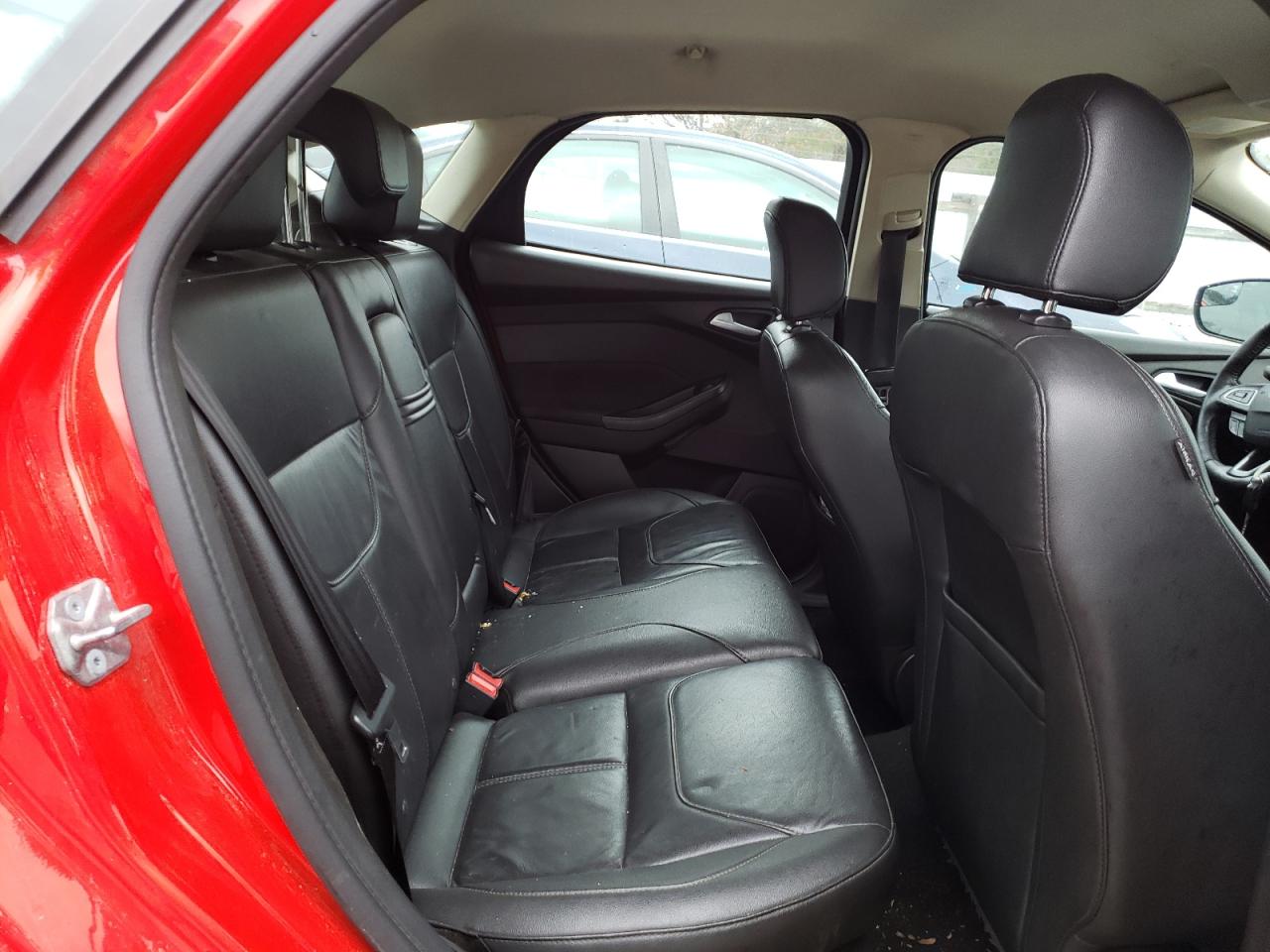 Photo 6 from auction – 2016 FORD FOCUS SE with VIN 1FADP3K20GL321757