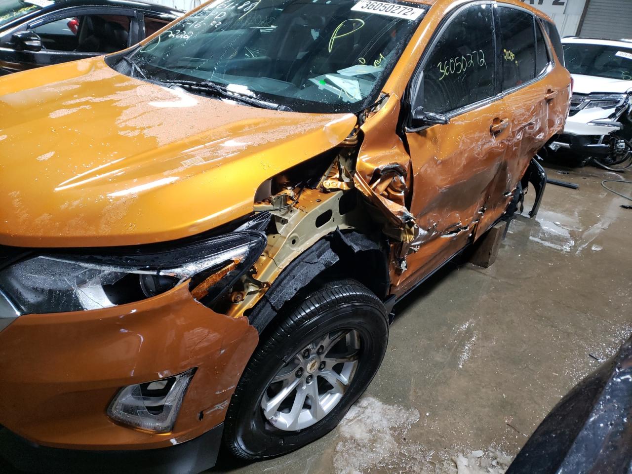 Photo 9 from auction – 2018 CHEVROLET EQUINOX LT with VIN 2GNAXJEV4J6319895
