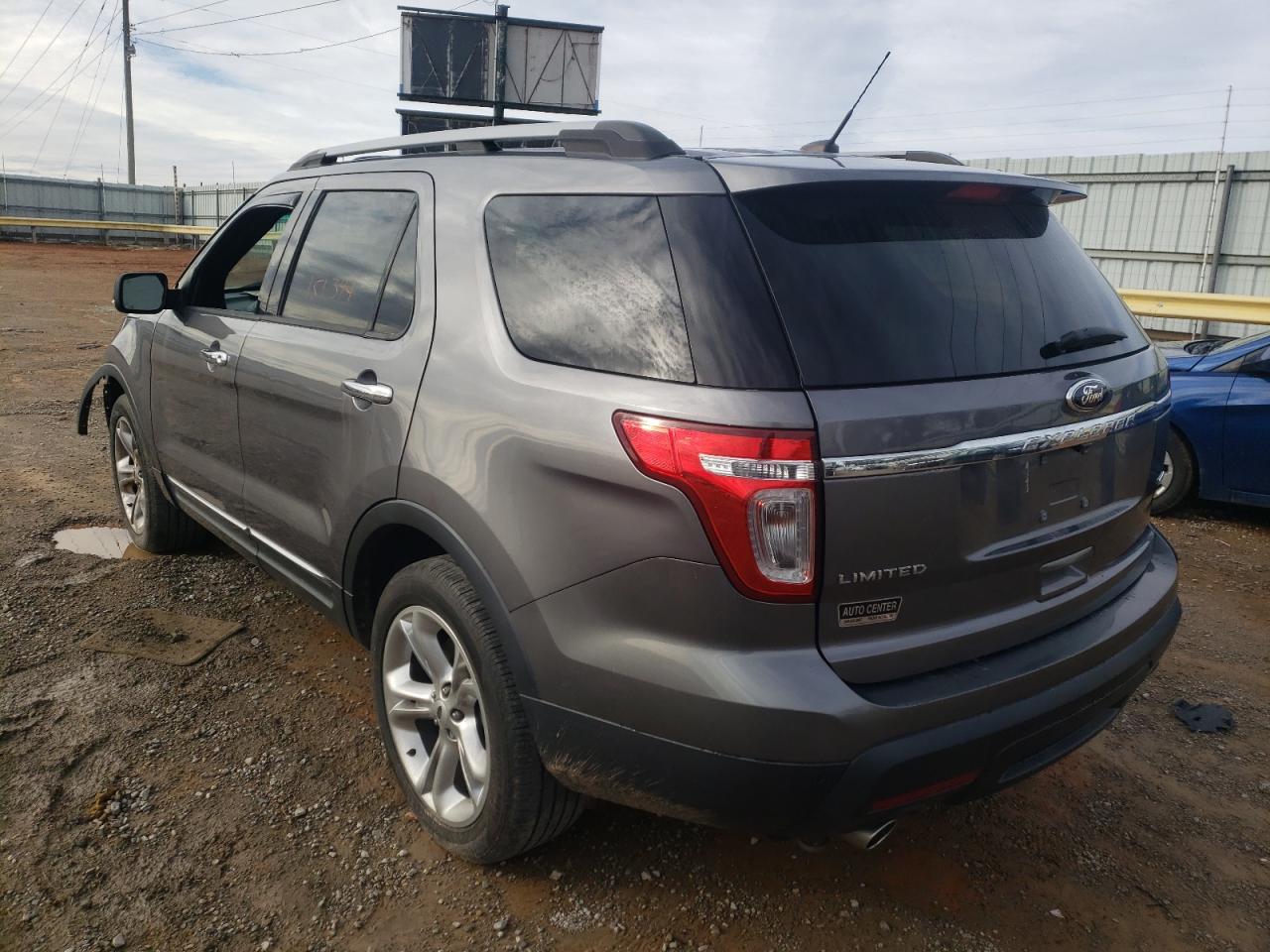 Photo 3 from auction – 2014 FORD EXPLORER L with VIN 1FM5K8F86EGC14951