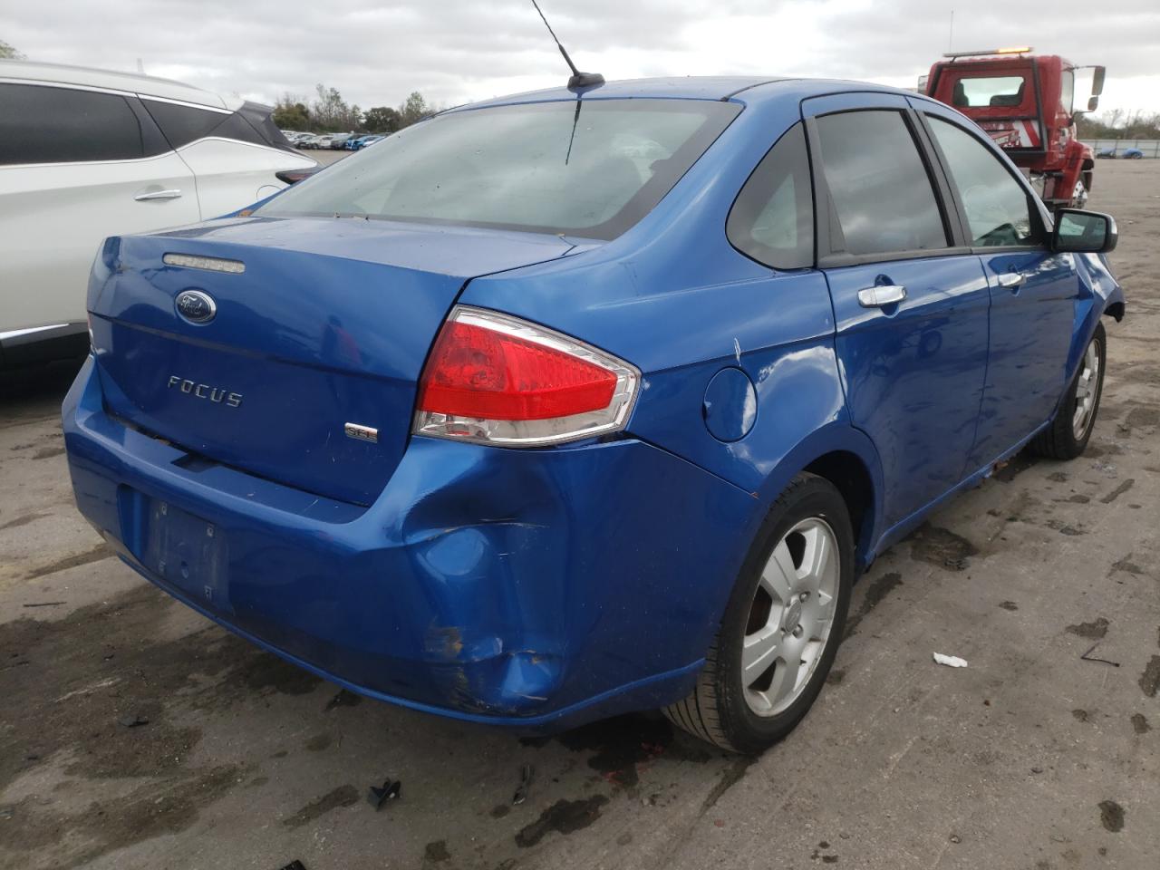 Photo 4 from auction – 2011 FORD FOCUS SEL with VIN 1FAHP3HN3BW144258