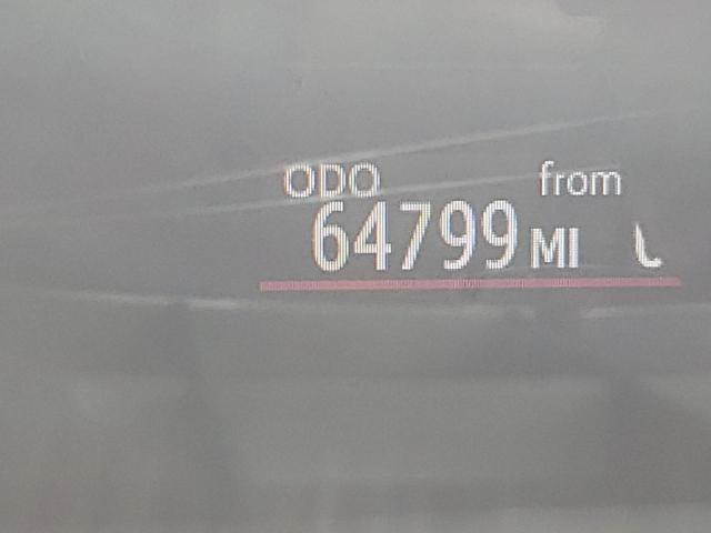 Photo 8 from auction – 2017 TOYOTA PRIUS C with VIN JTDKDTB38H1592646