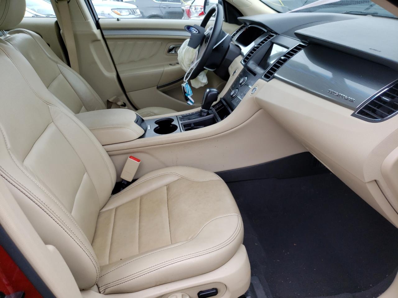 Photo 5 from auction – 2019 FORD TAURUS SEL with VIN 1FAHP2E89KG110277