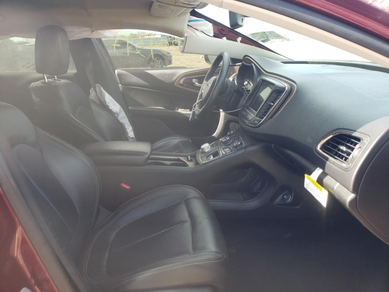 Photo 5 from auction – 2015 CHRYSLER 200 C with VIN 1C3CCCCB6FN557871