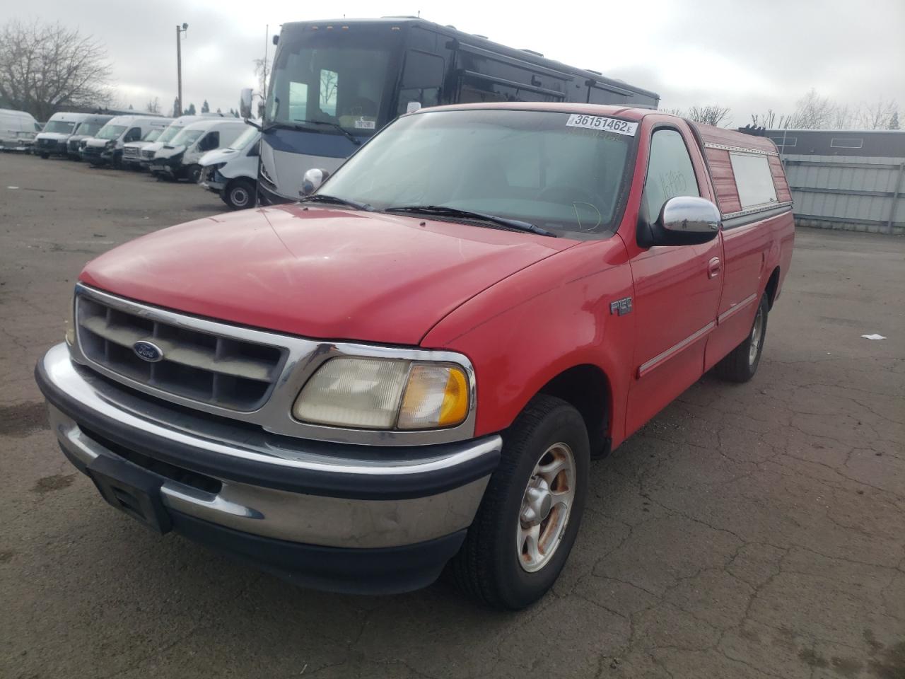 Photo 2 from auction – 1998 FORD F150 with VIN 1FTZF1722WNB53719