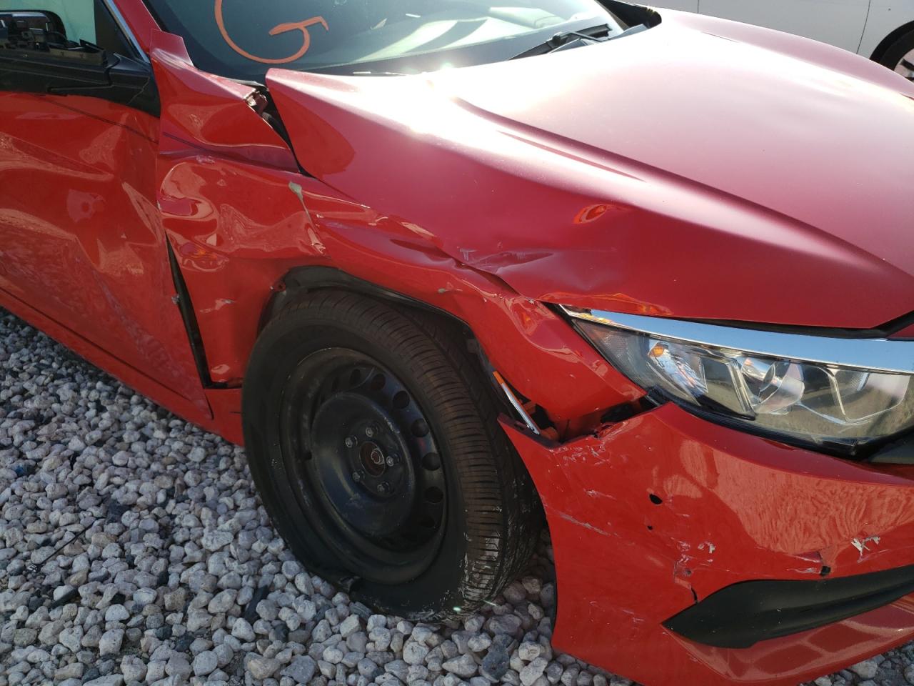 Photo 9 from auction – 2018 HONDA CIVIC LX with VIN 2HGFC2F55JH601001