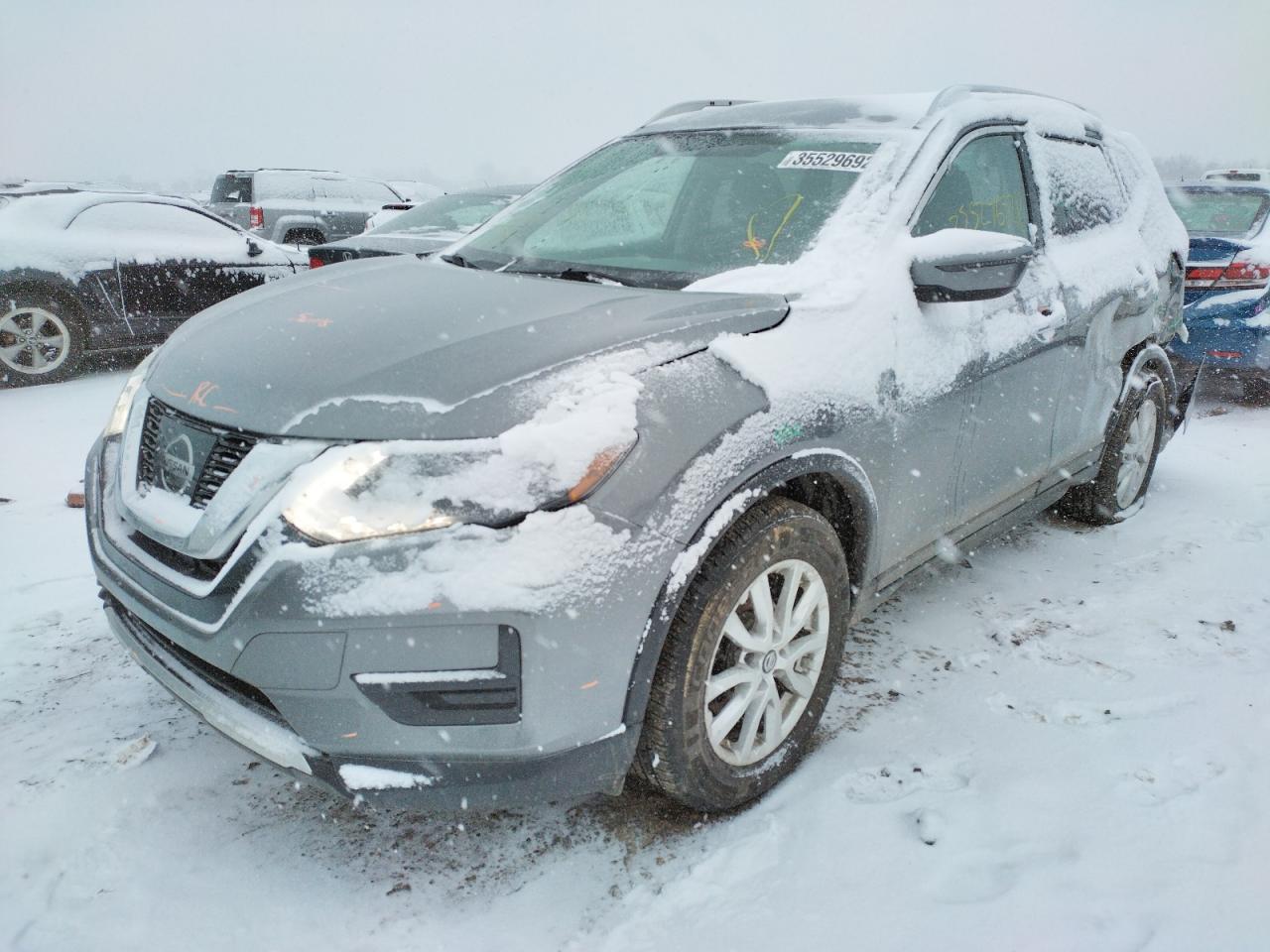 Photo 2 from auction – 2017 NISSAN ROGUE S with VIN KNMAT2MV7HP593078