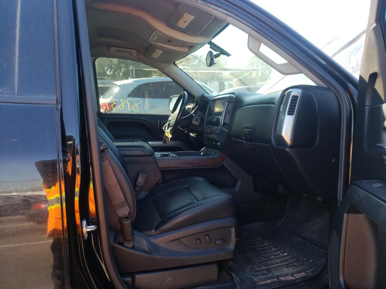 Photo 5 from auction – 2017 CHEVROLET SILVERADO with VIN 1GCPCREC4HF217489