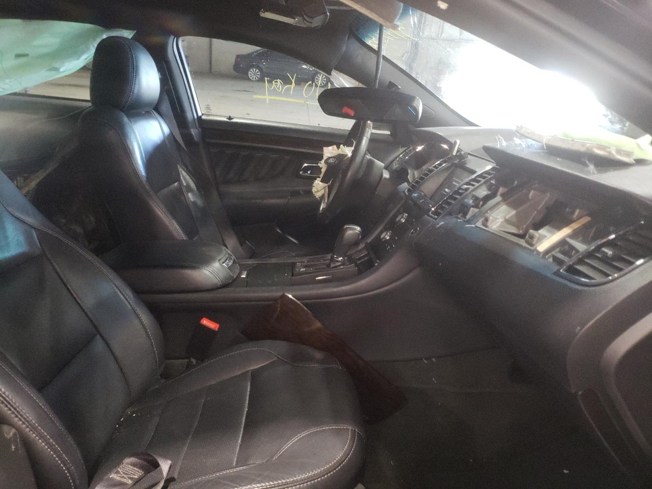 Photo 5 from auction – 2013 FORD TAURUS LIM with VIN 1FAHP2F82DG129612