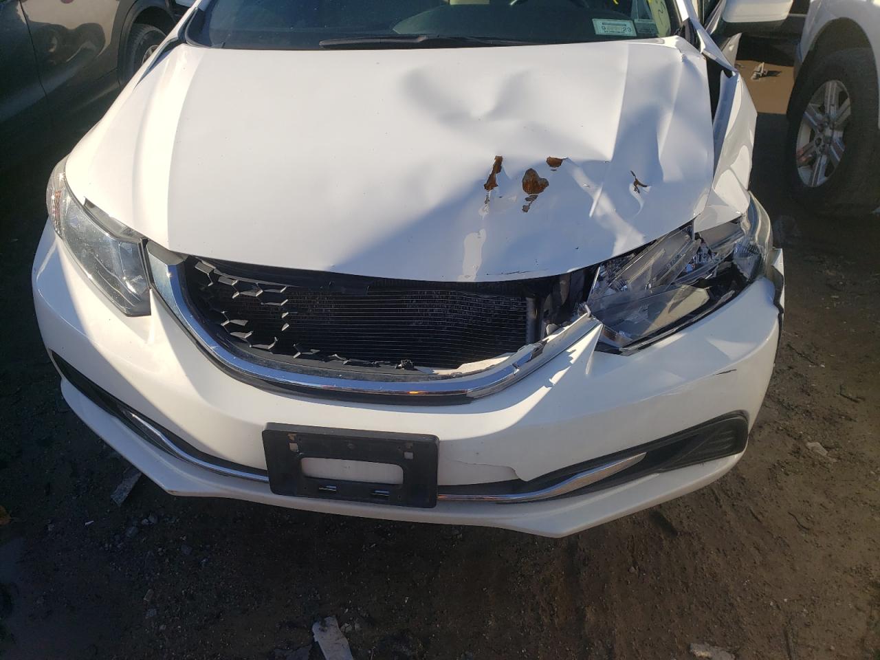 Photo 7 from auction – 2015 HONDA CIVIC LX with VIN 19XFB2F52FE212871