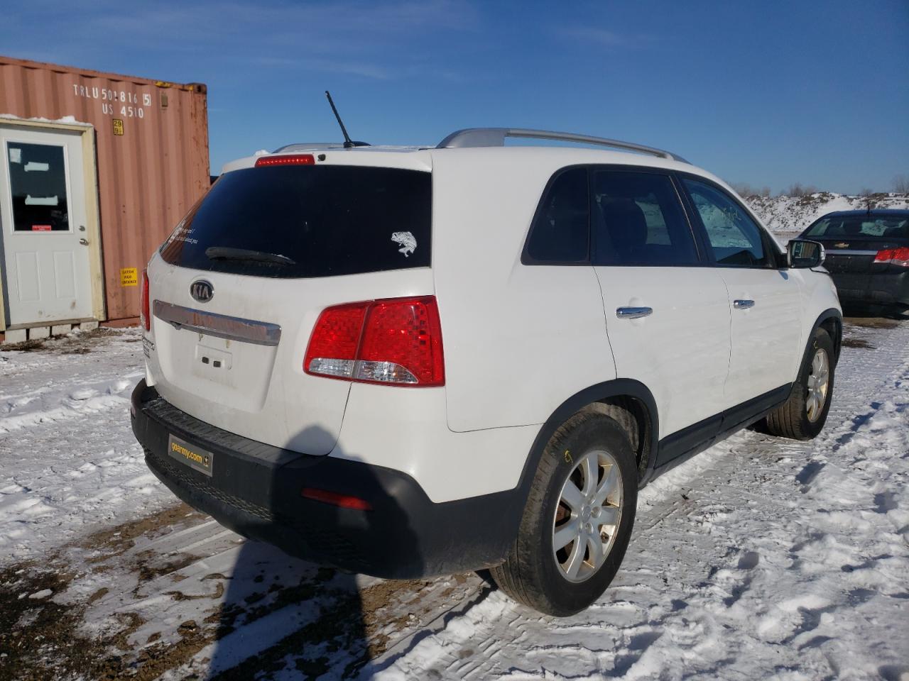 Photo 4 from auction – 2013 KIA SORENTO LX with VIN 5XYKT4A63DG408664