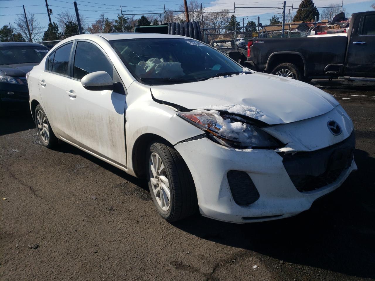 MAZDA 3 I 2012 with VIN JM1BL1W75C1625793 - Photo from auction