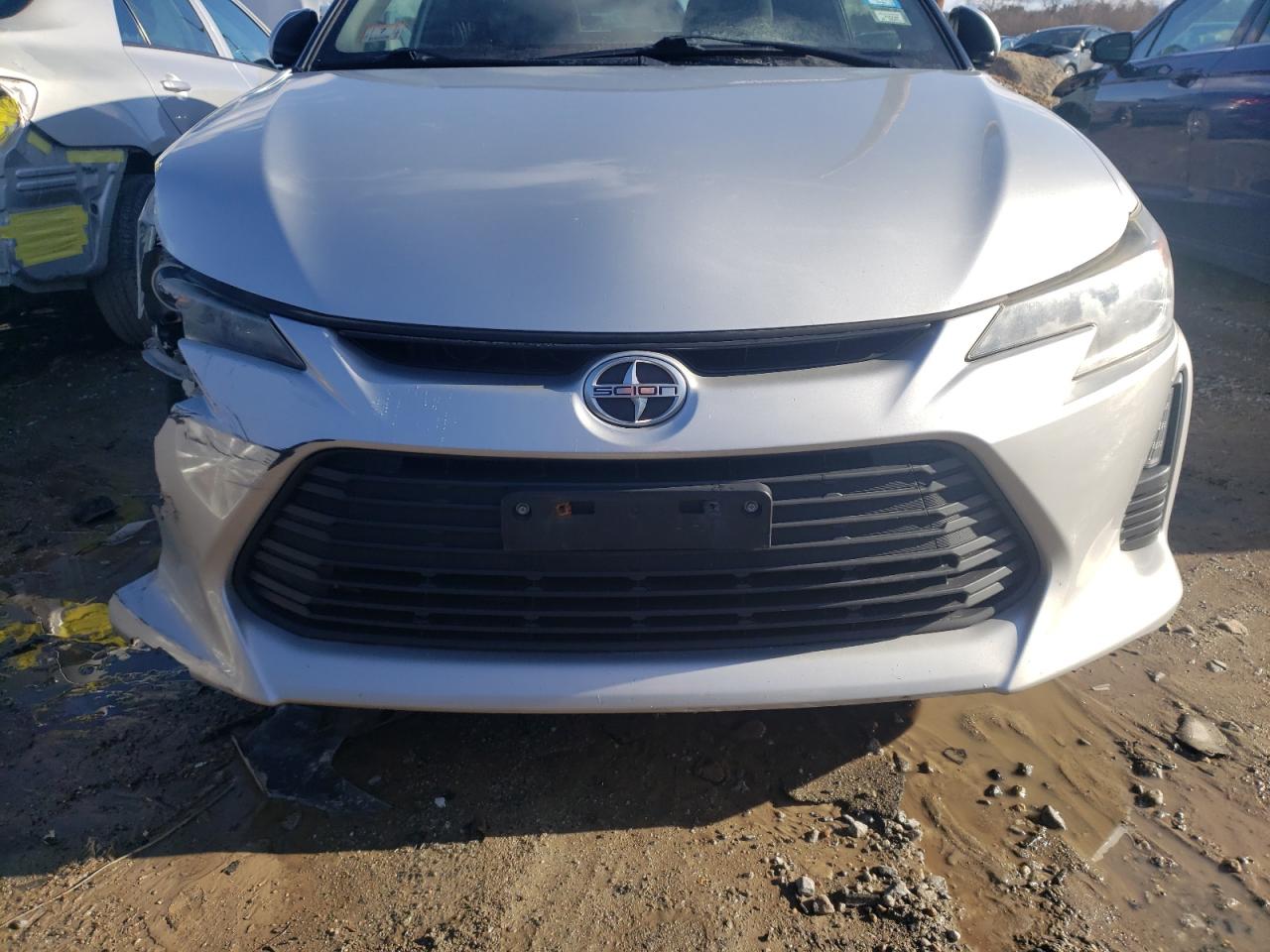 Photo 9 from auction – 2014 TOYOTA SCION TC with VIN JTKJF5C7XE3076638