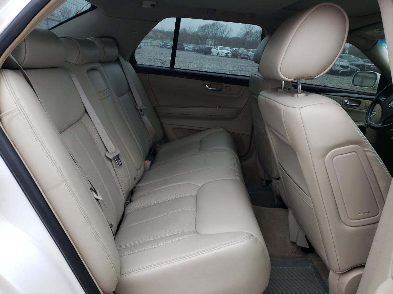 Photo 6 from auction – 2011 CADILLAC DTS LUXURY with VIN 1G6KD5E62BU106830