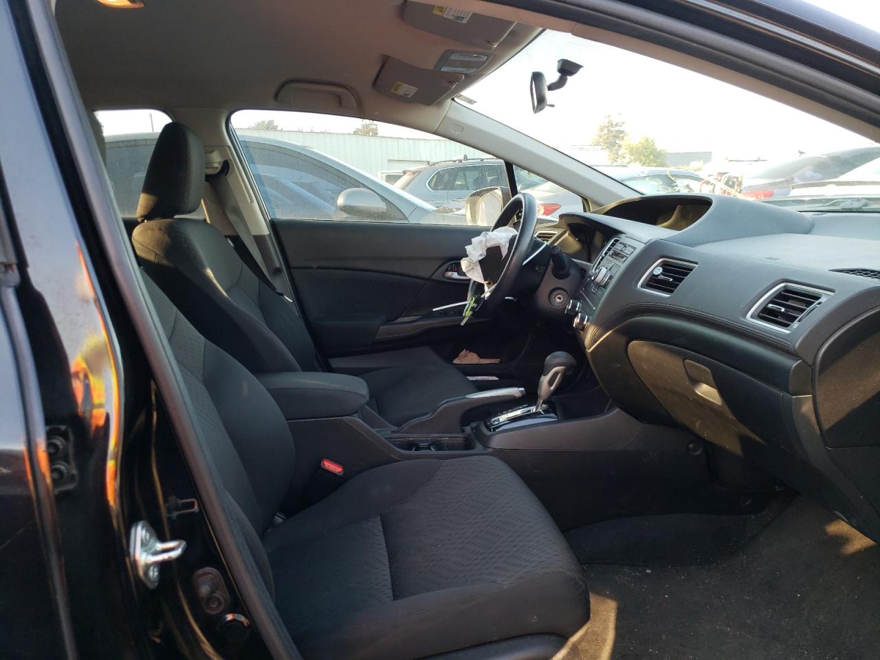 Photo 5 from auction – 2015 HONDA CIVIC LX with VIN 2HGFB2F53FH528897