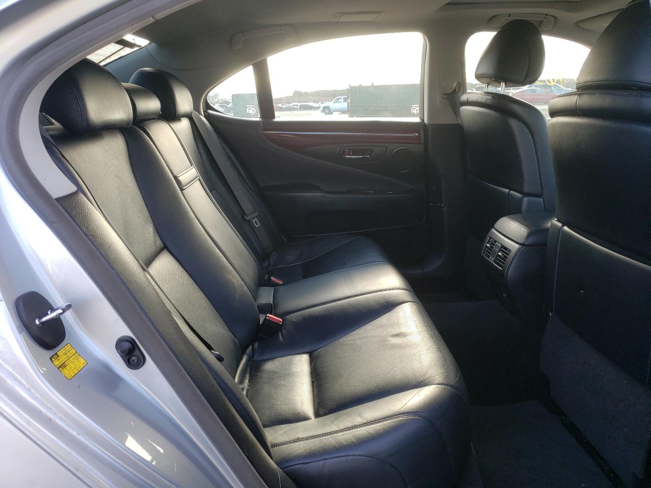 Photo 6 from auction – 2007 LEXUS LS 460 with VIN JTHBL46F675013205