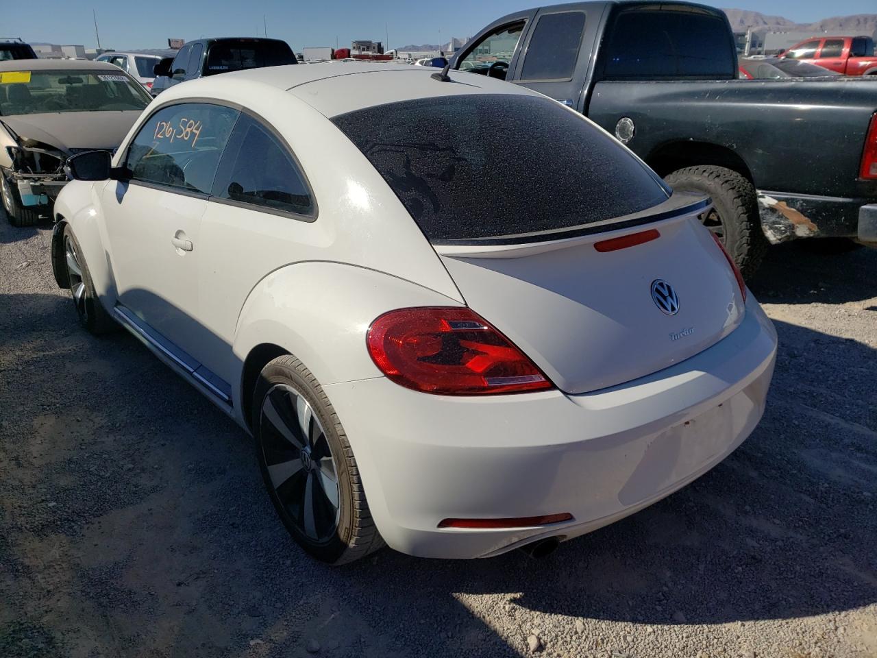 Photo 3 from auction – 2012 VOLKSWAGEN BEETLE TUR with VIN 3VWVA7AT9CM653767