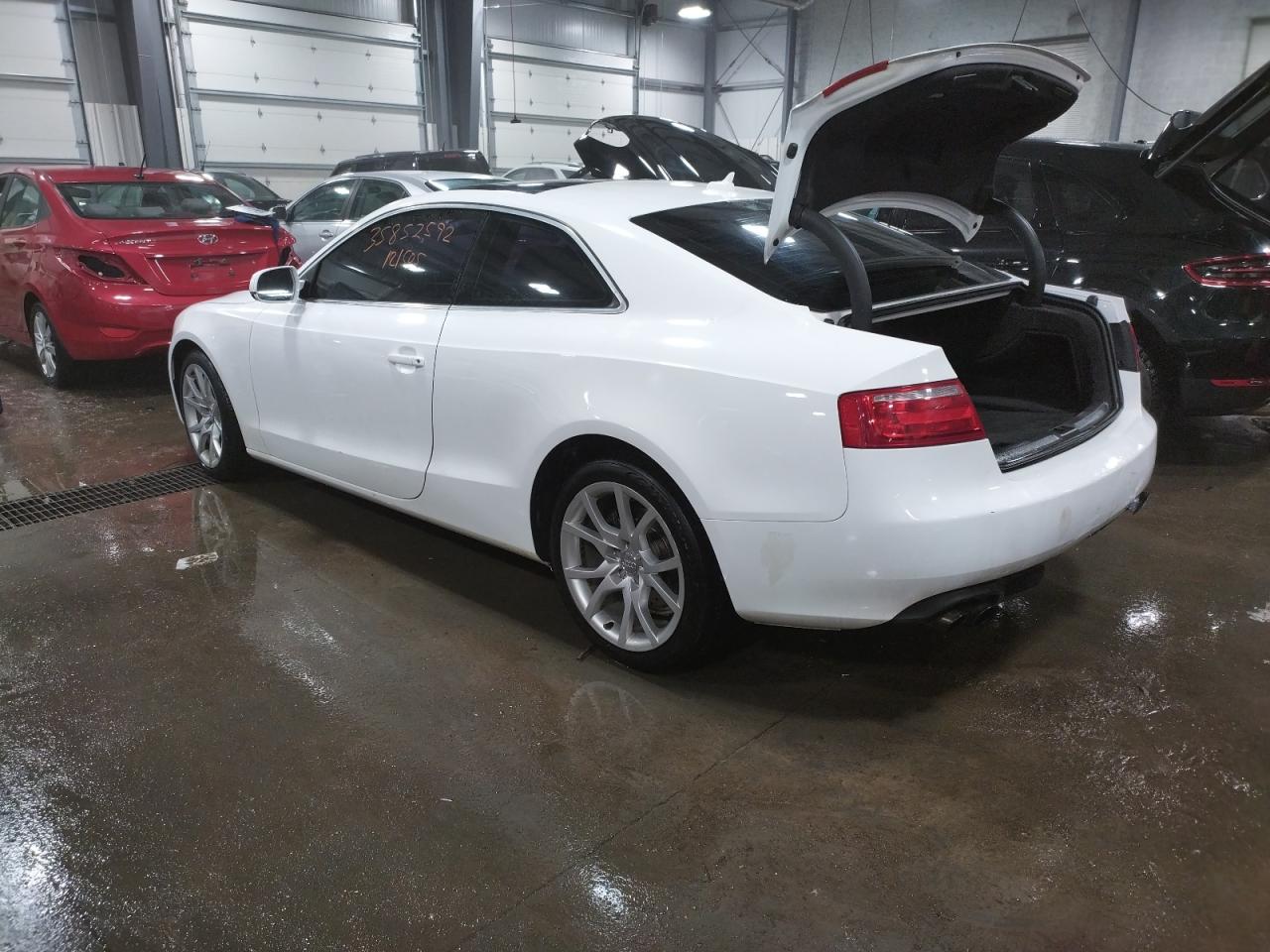 Photo 3 from auction – 2011 AUDI A5 PREMIUM with VIN WAUCFAFR3BA049727