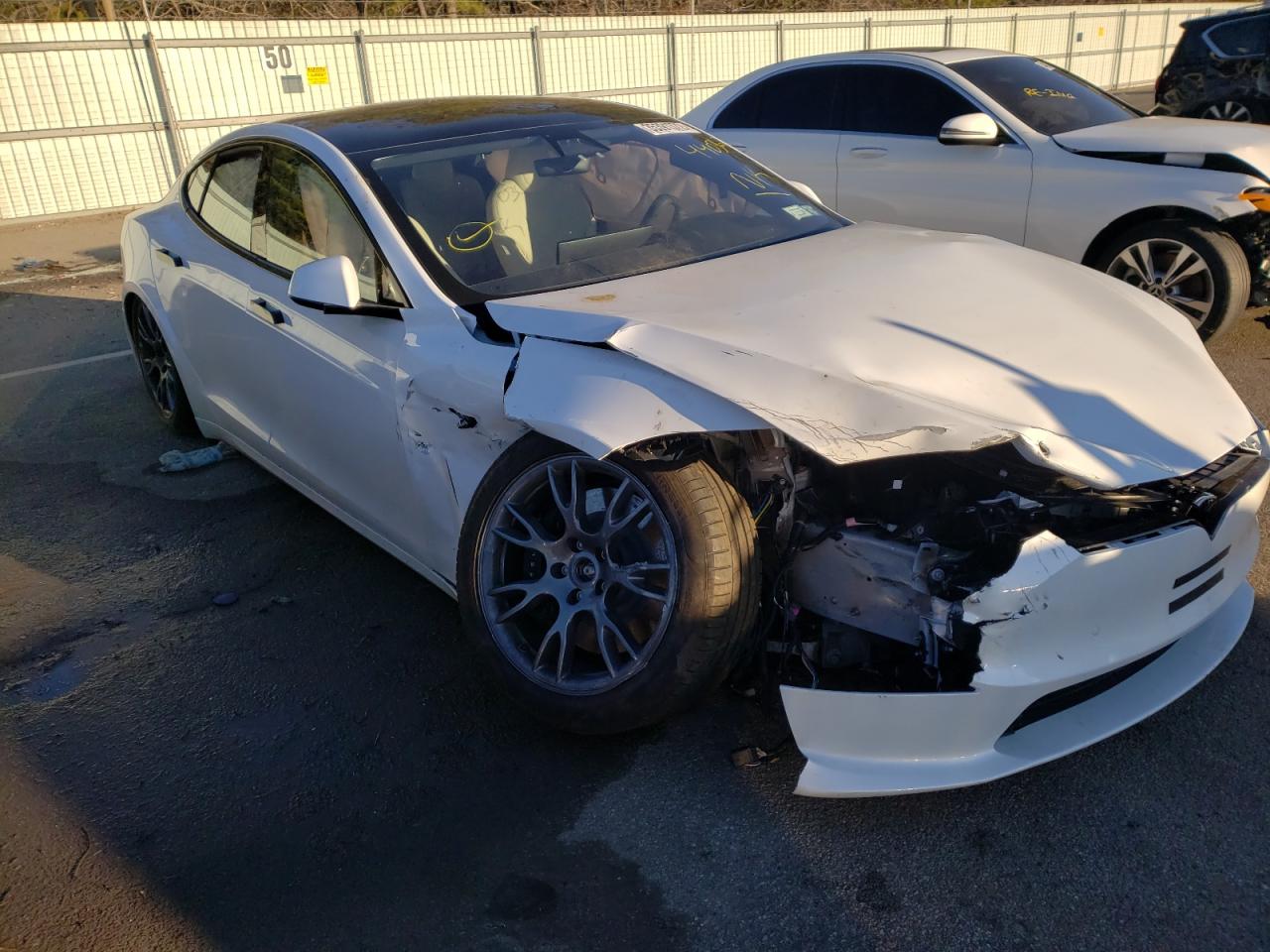 TESLA MODEL S 2021 with VIN 5YJSA1E5XMF440363 - Photo from auction