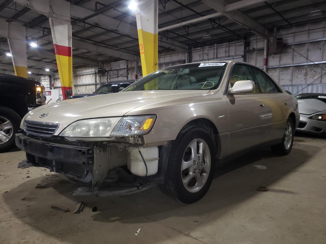 Photo 2 from auction – 2000 LEXUS ES 300 with VIN JT8BF28G6Y0268999
