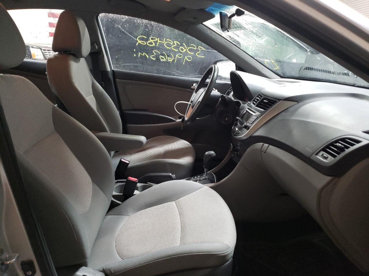 Photo 5 from auction – 2012 HYUNDAI ACCENT GLS with VIN KMHCT4AE4CU215833
