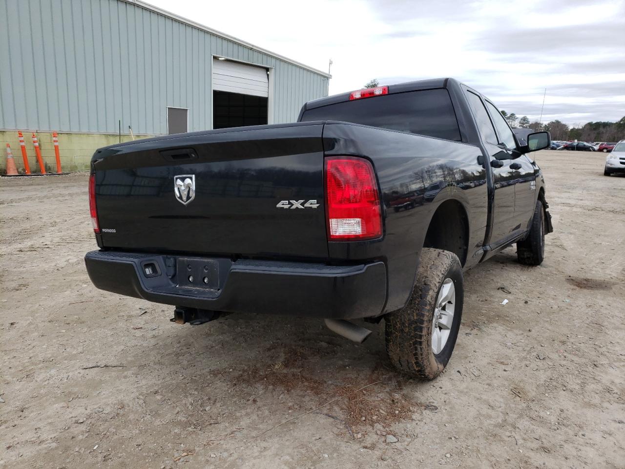 Photo 4 from auction – 2017 RAM 1500 ST with VIN 1C6RR7FG4HS733797