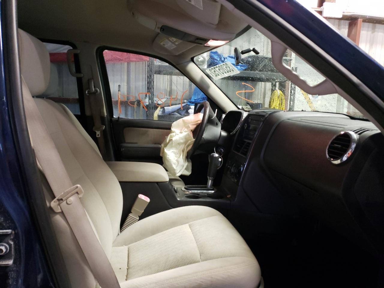 Foto 5 de la subasta – 2008 FORD EXPLORER X con VIN 1FMEU63E78UA69935