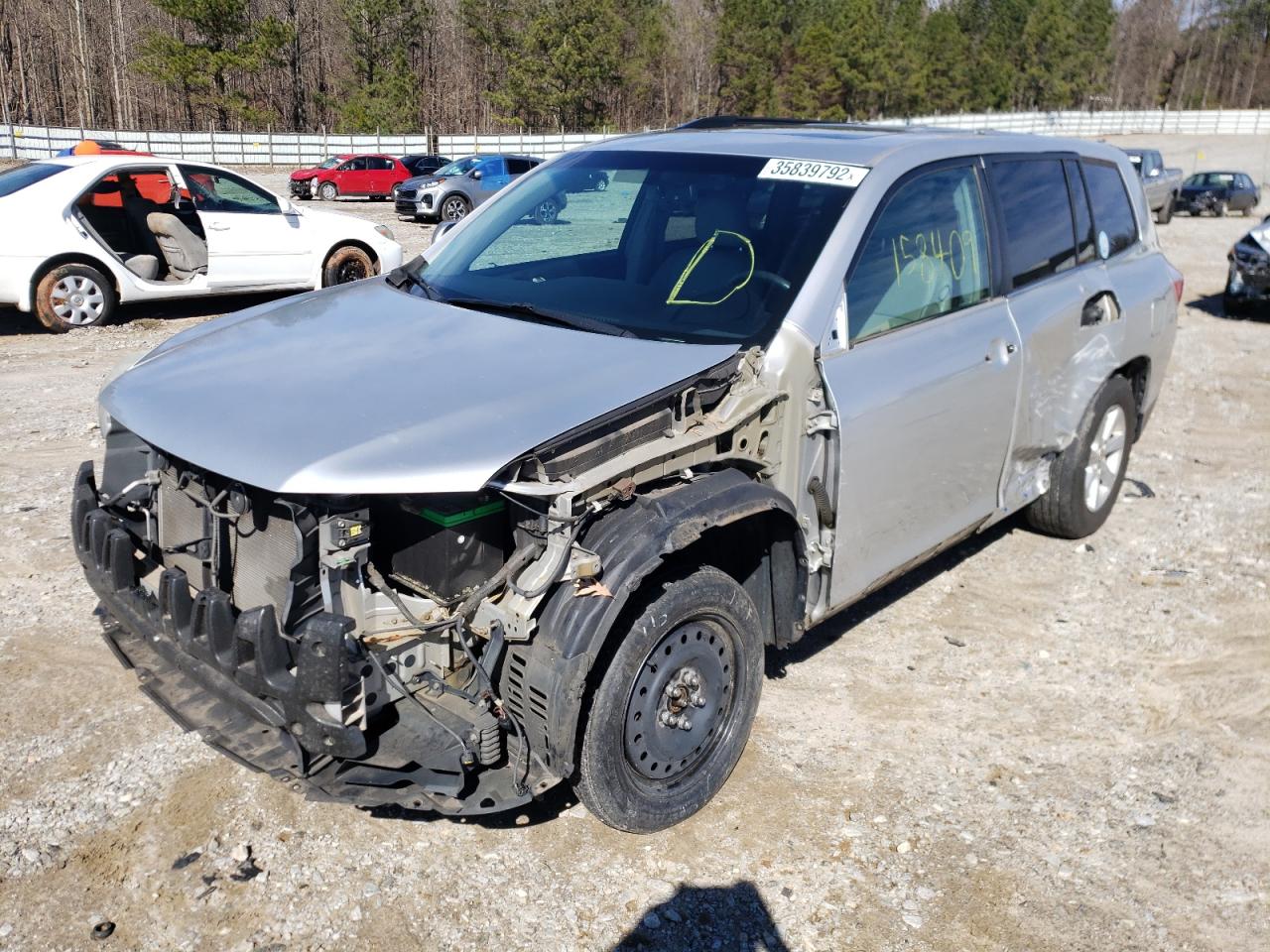 Photo 2 from auction – 2011 TOYOTA HIGHLANDER with VIN 5TDZK3EH0BS049183
