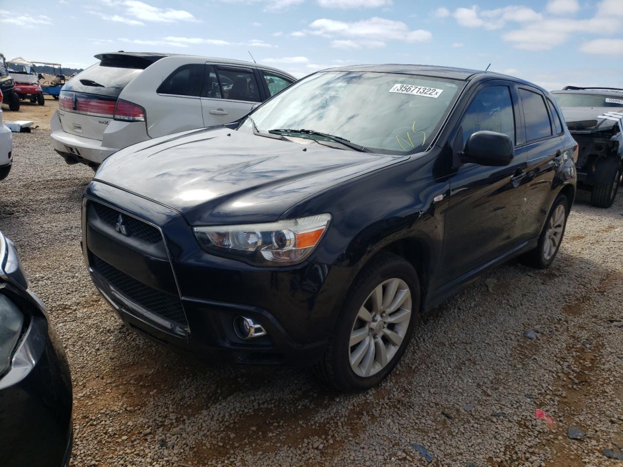 Photo 2 from auction – 2011 MITSUBISHI OUTLANDER with VIN JA4AP4AU7BZ012065