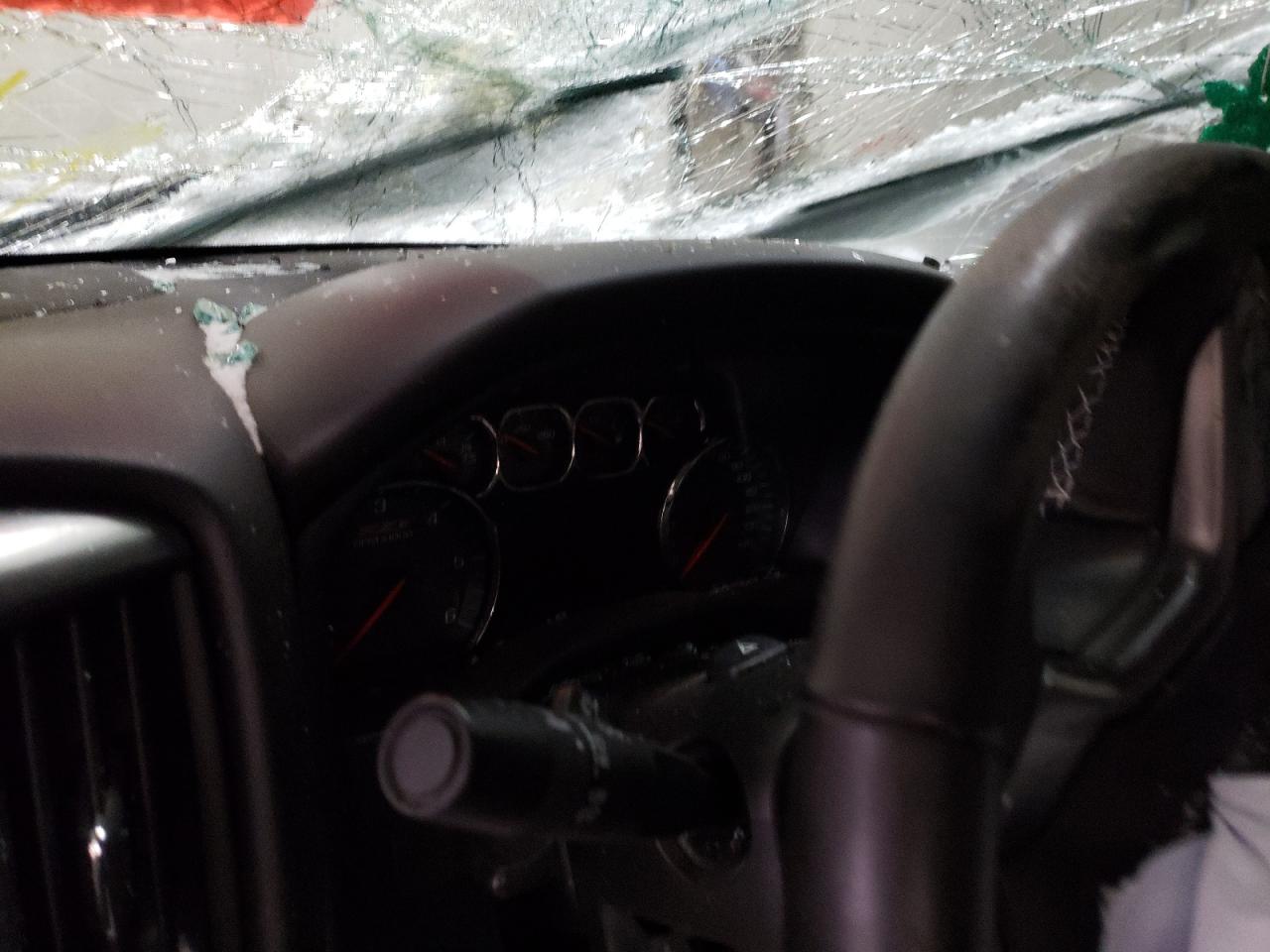 Photo 8 from auction – 2018 CHEVROLET SILVERADO with VIN 3GCUKREC5JG393249